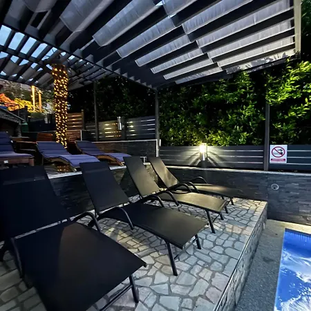 Blazevic, Heated Pool&jacuzzi 公寓 德拉马利