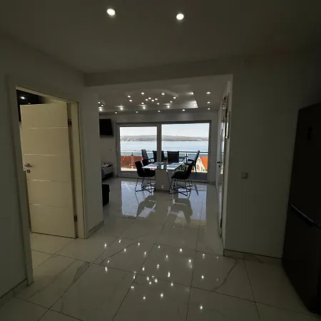 Blazevic, Heated Pool&jacuzzi 公寓 *