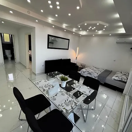 公寓 Blazevic, Heated Pool&jacuzzi *