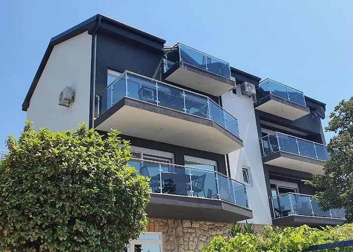 Blazevic, Heated Pool&jacuzzi 아파트 드라말리