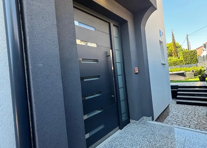 Blazevic, Heated Pool&jacuzzi * 드라말리