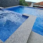 Blazevic, Heated Pool&jacuzzi * Dramalj