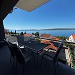 Apartment Blazevic, Heated Pool&jacuzzi Dramalj