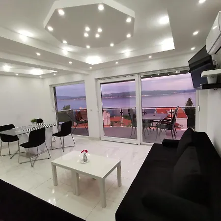 Blazevic, Heated Pool&jacuzzi * Dramalj