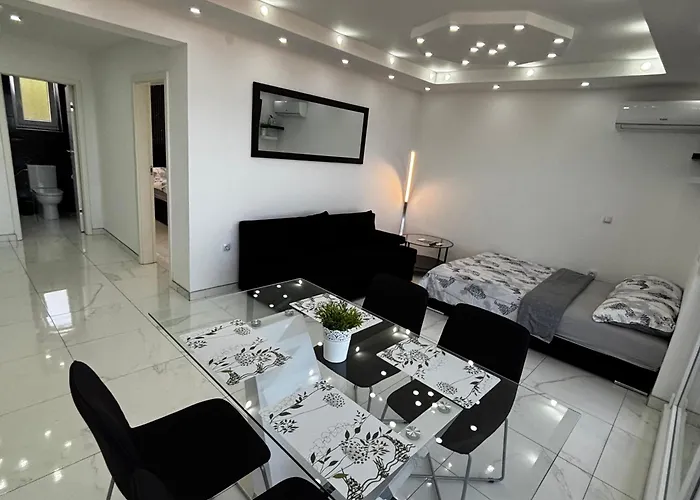 Διαμέρισμα Blazevic, Heated Pool&jacuzzi *