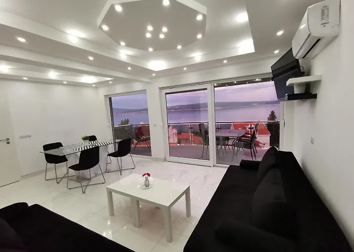 Blazevic, Heated Pool&jacuzzi * Dramalj